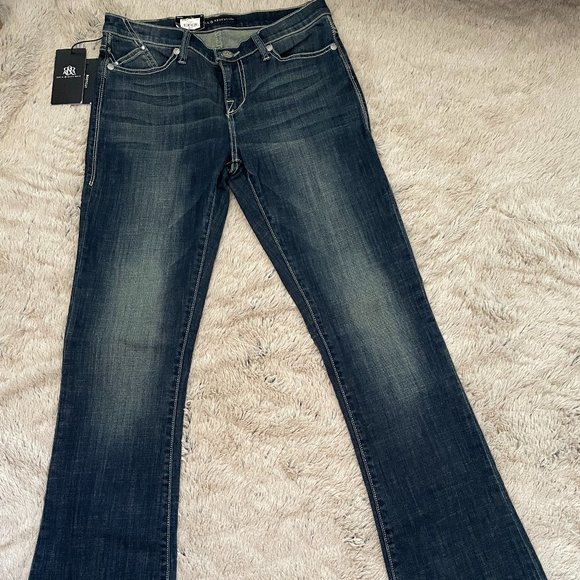 New! Rock & Republic Bootcut Jeans - Picture 3 of 4